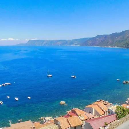 아파트 2 Bedroom Stunning Apartment In Reggio Calabria 레조디칼라브리아